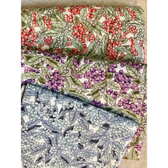 Elastic Pen Holder Bookmark – bunnies and roses, rabbit, Journal Pouch - Picture 8 of 16